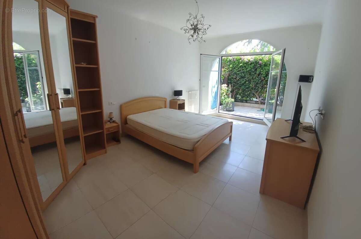 Appartement de caractère en rez-de-jardin - photo 8