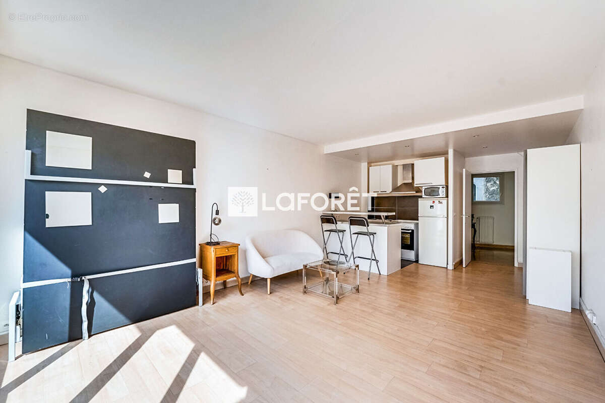 Appartement à PARIS-11E