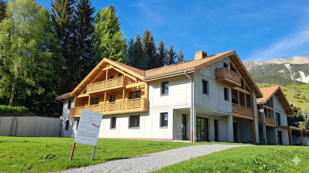 Appartement à SAINT-CHAFFREY
