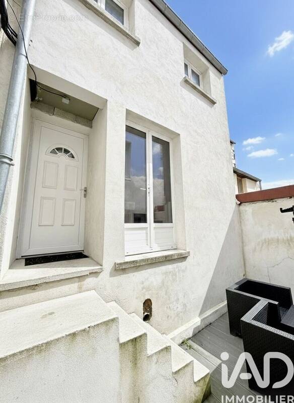 Photo 1 - Maison à PONT-SAINTE-MAXENCE