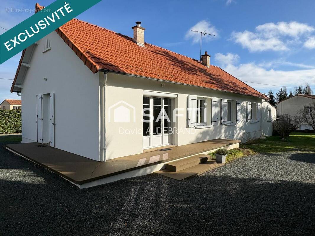 Photo 1 - Maison à ECHIRE