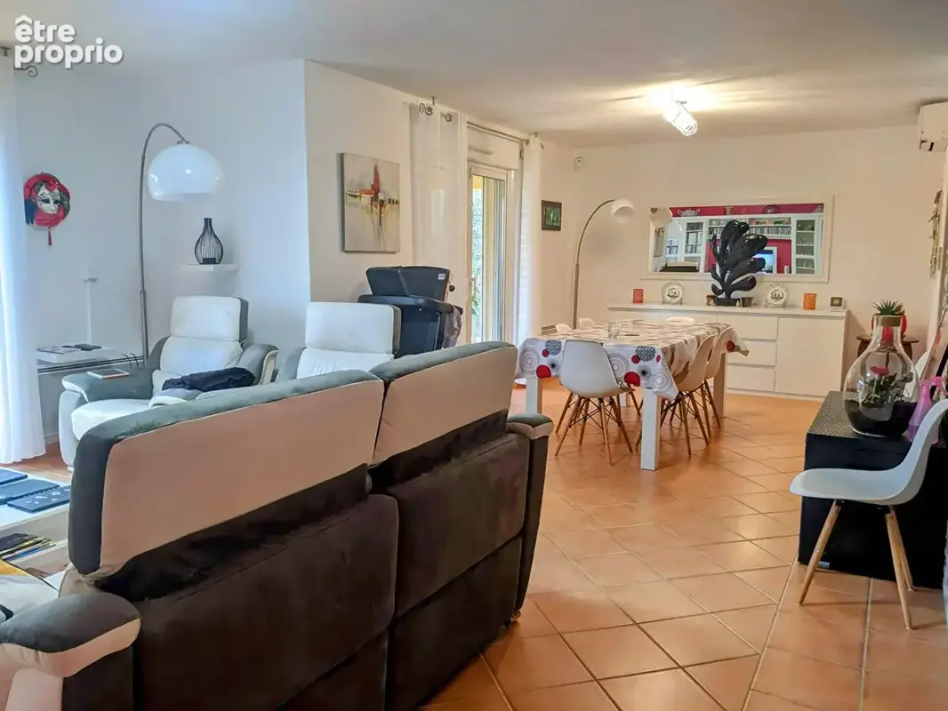 AUPS, superbe villa sur 2510 m 2 de terrain au calme. - photo 11