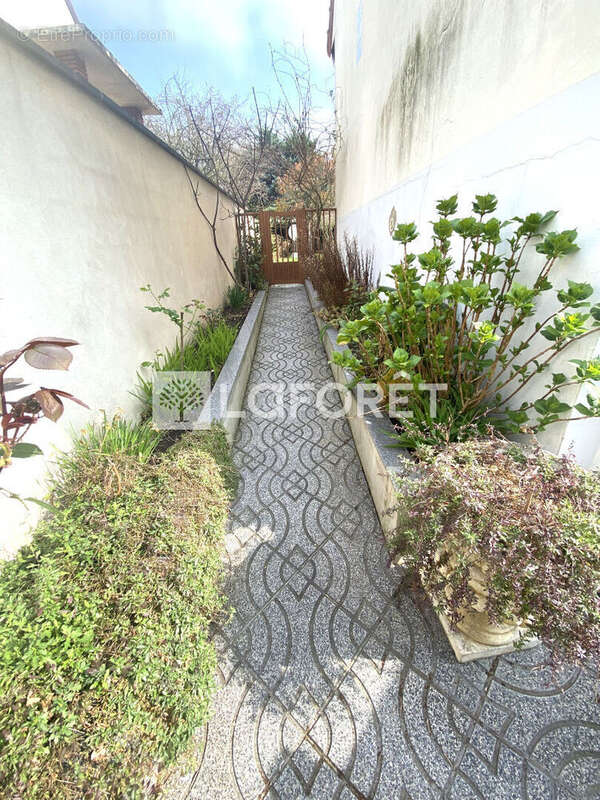 Maison à LIVRY-GARGAN