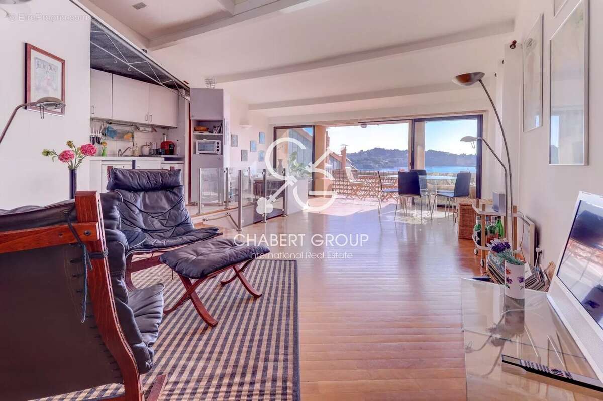 Appartement à VILLEFRANCHE-SUR-MER