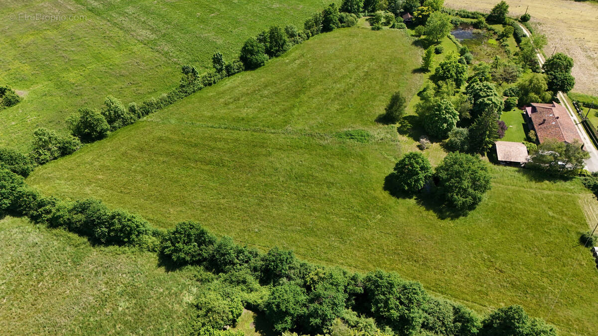 Maison à CHANOZ-CHATENAY