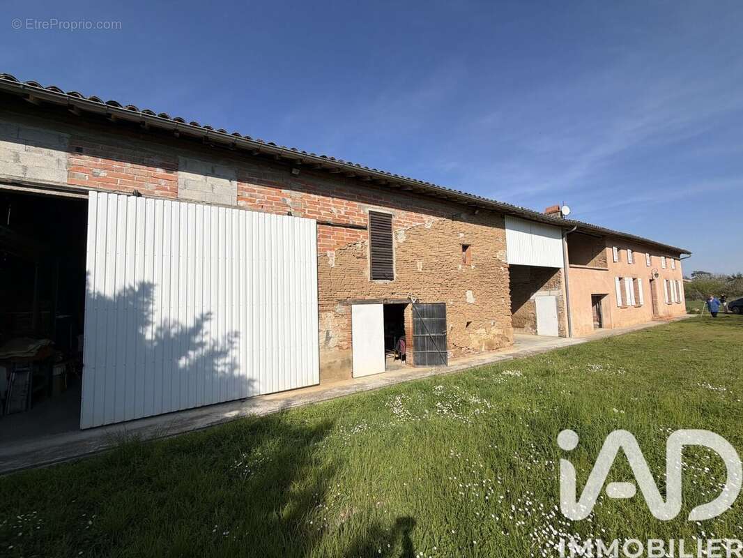 Maison 135 m² à Reynies  - photo 9