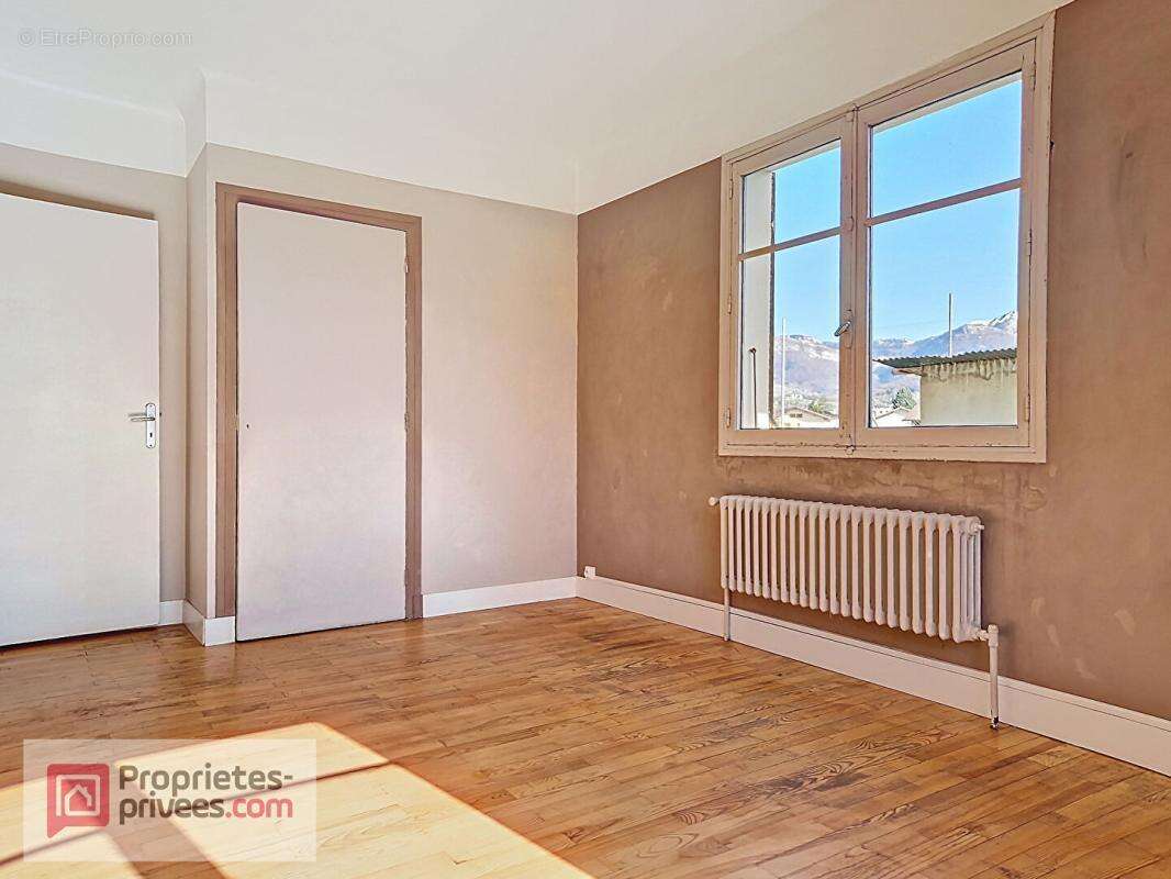 Appartement à BASSENS