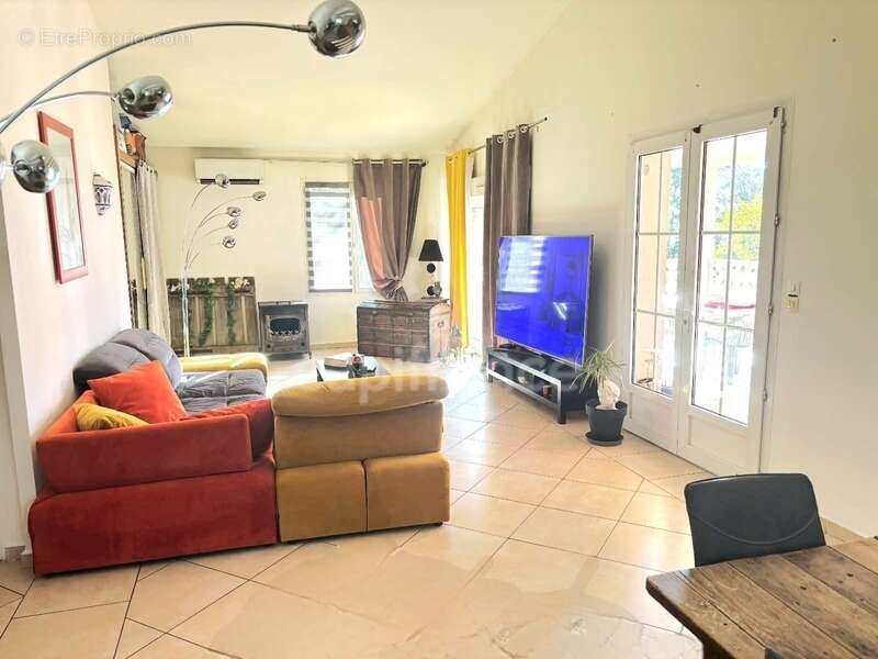 Villa avec piscine à vendre 7 pièces LECCI (20) - photo 7