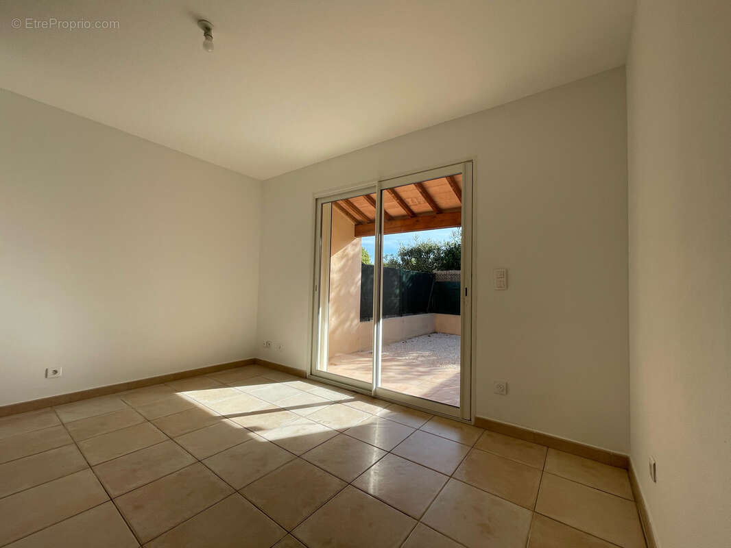 Maison à BORMES-LES-MIMOSAS