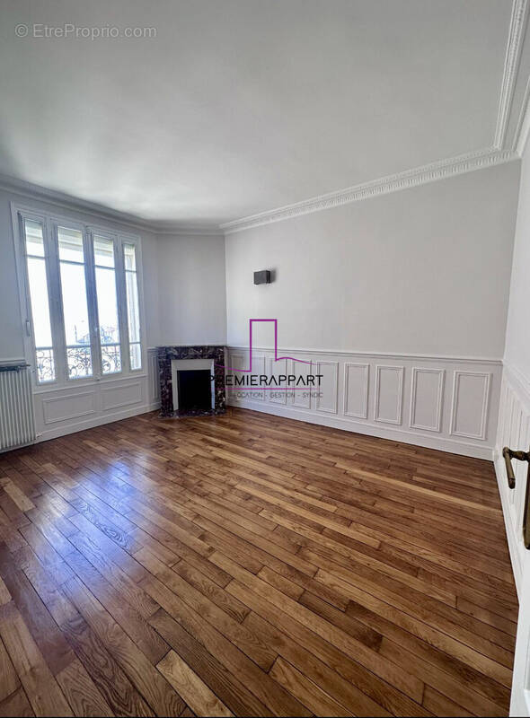Appartement à HOUILLES