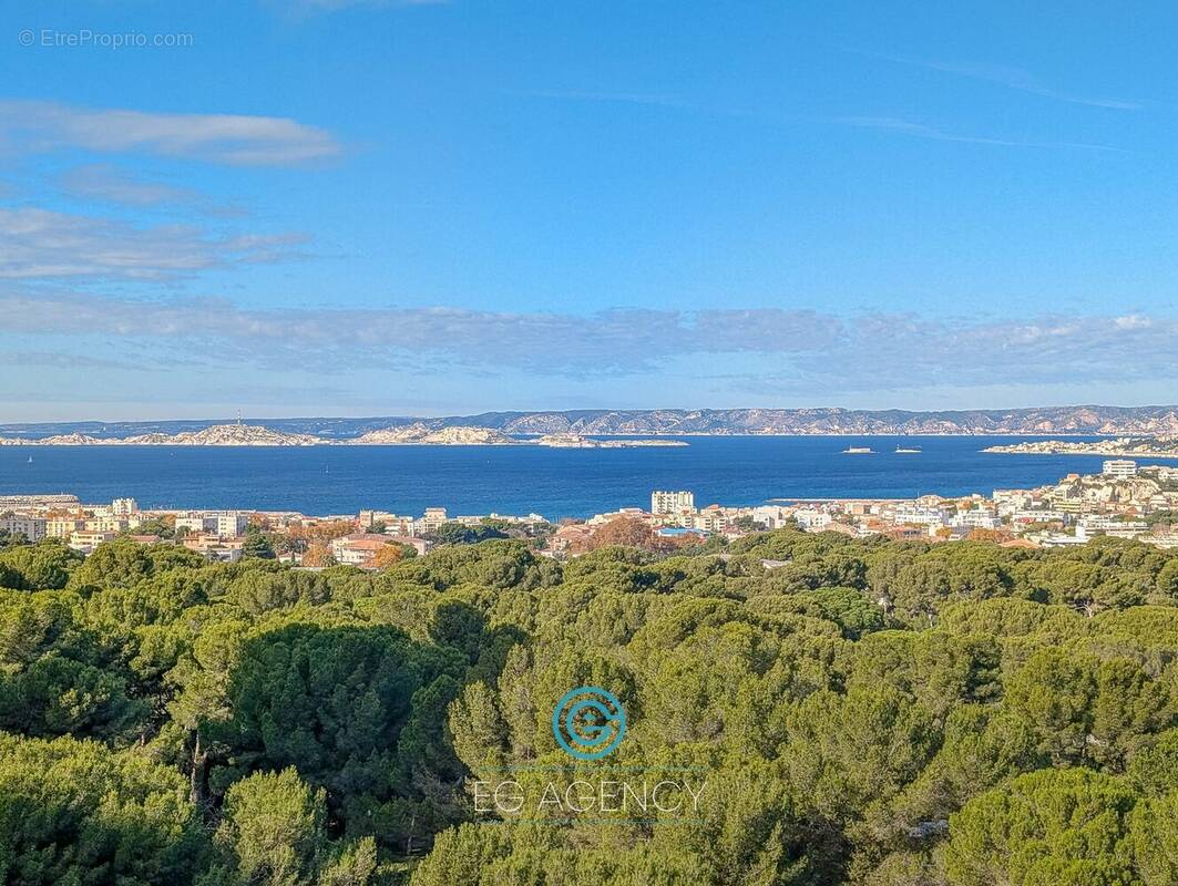 Appartement à MARSEILLE-8E