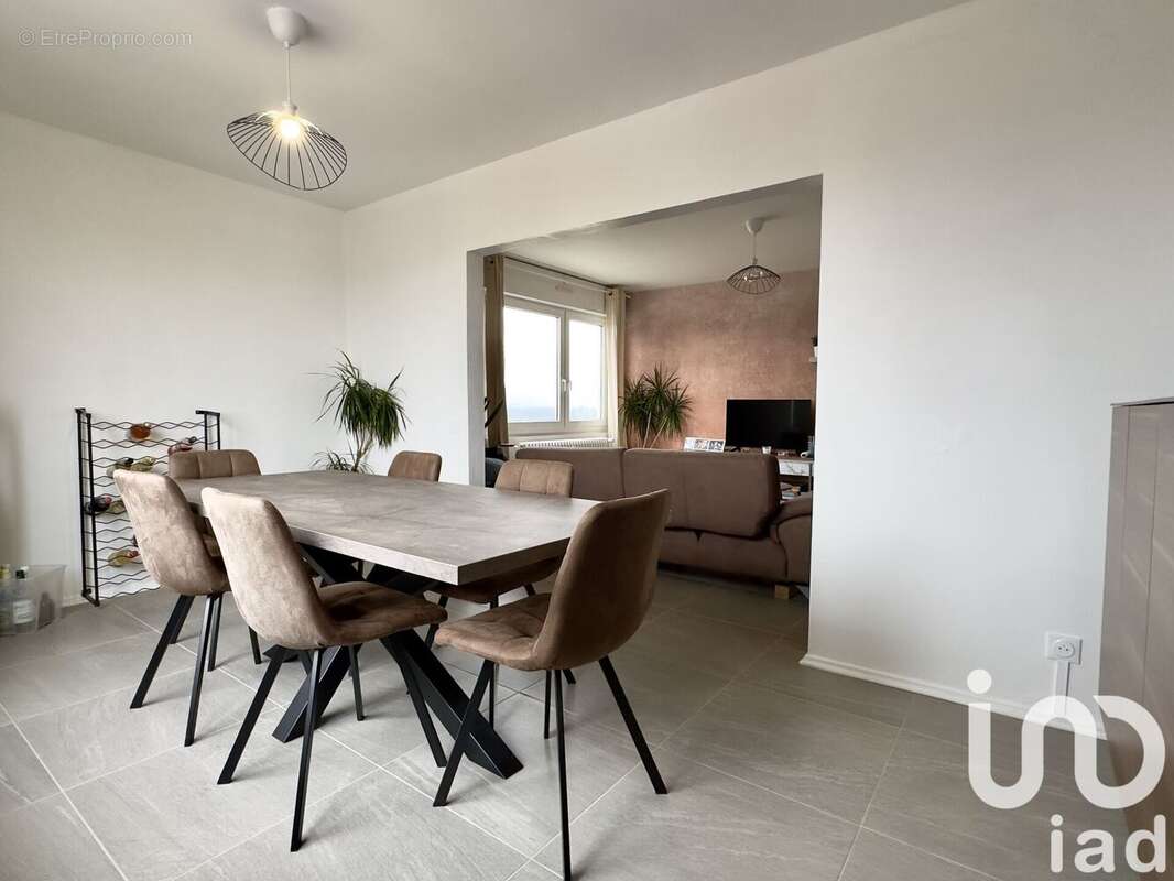 Photo 3 - Appartement à MOULINS-LES-METZ