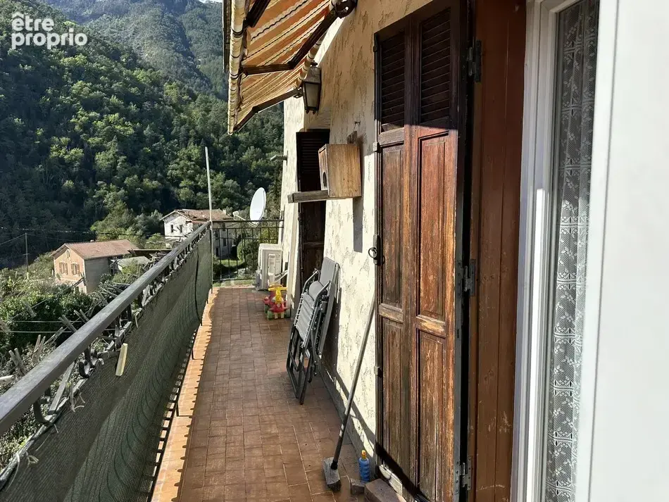 Jolie Maison avec dépendances et terrain - photo 8