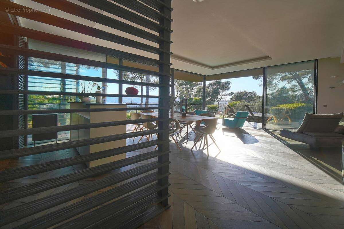 Maison à MOUGINS