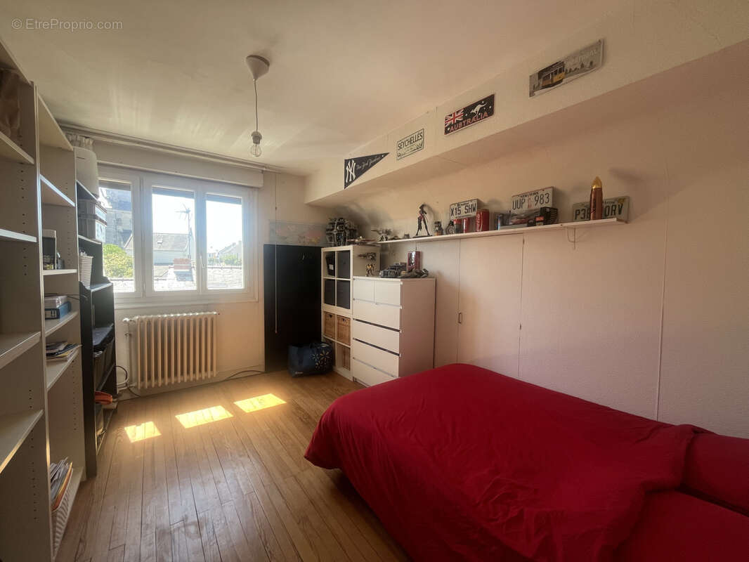 Maison 92 m² à Port-En-Bessin-Huppain  - photo 11