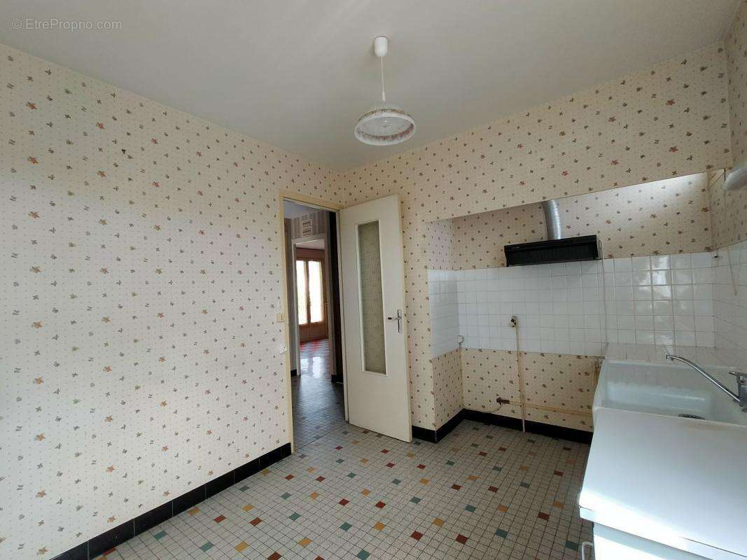 Maison 62 m² à Villaines-La-Juhel  - photo 3