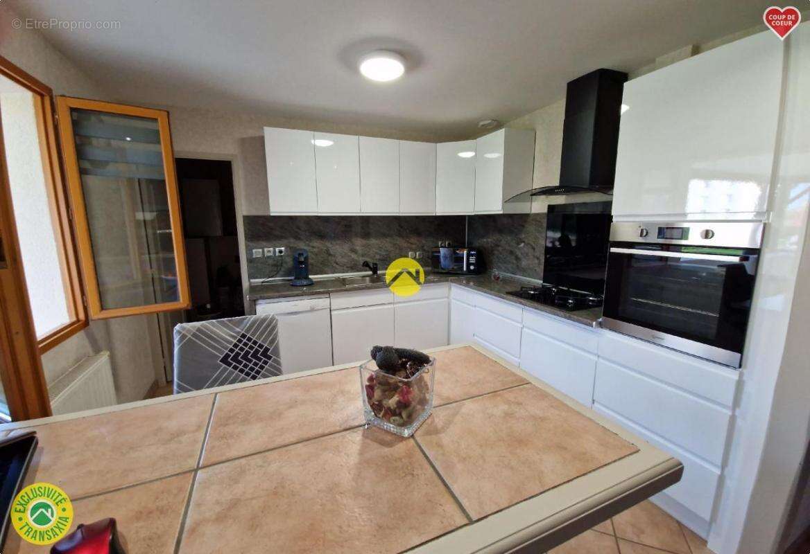 Maison à LA GUERCHE-SUR-L&#039;AUBOIS