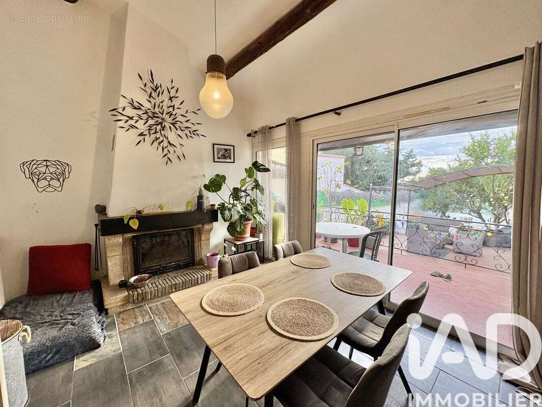 Photo 2 - Maison à NIMES