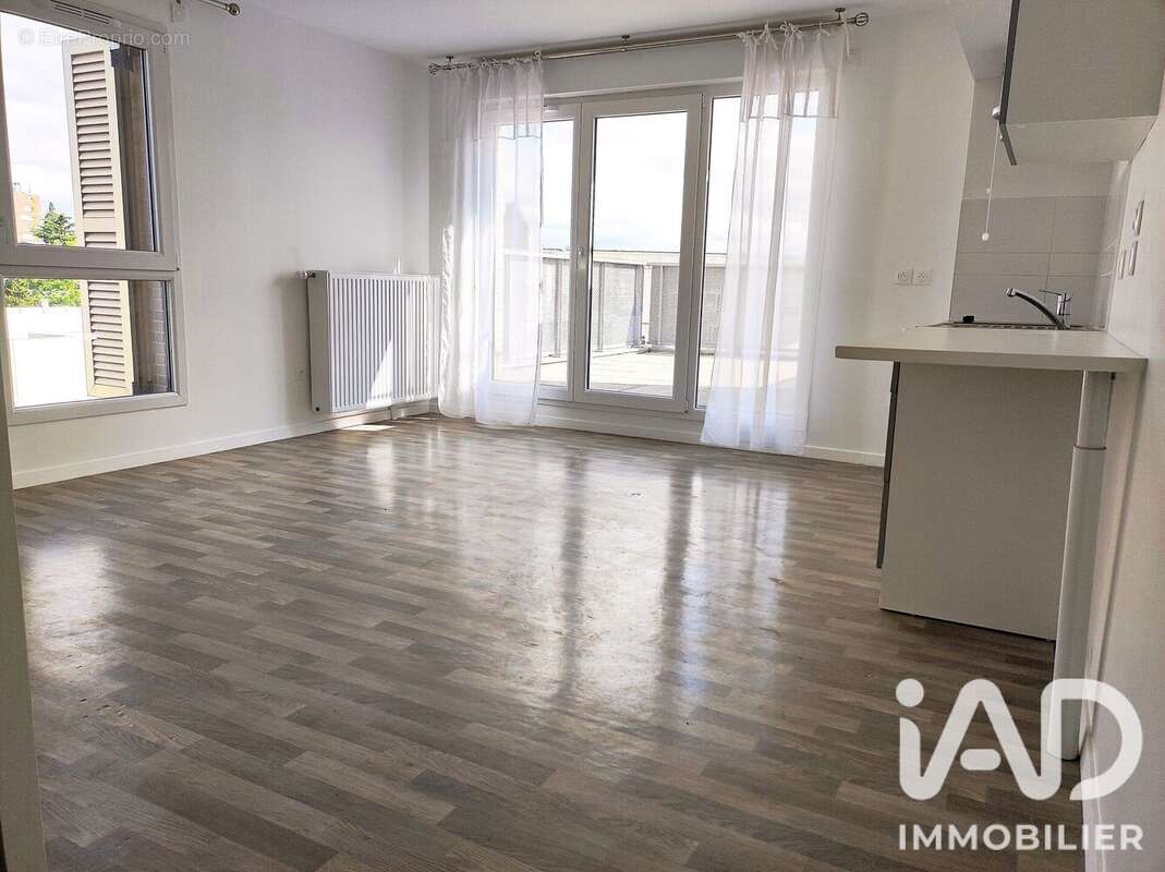 Appartement 30 m² à Villiers-Le-Bel  - photo 3