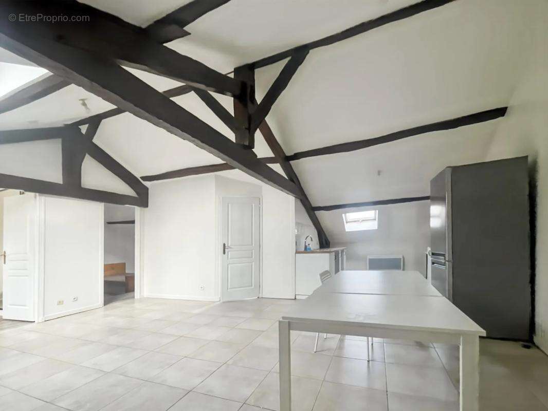 Appartement à CORBEIL-ESSONNES