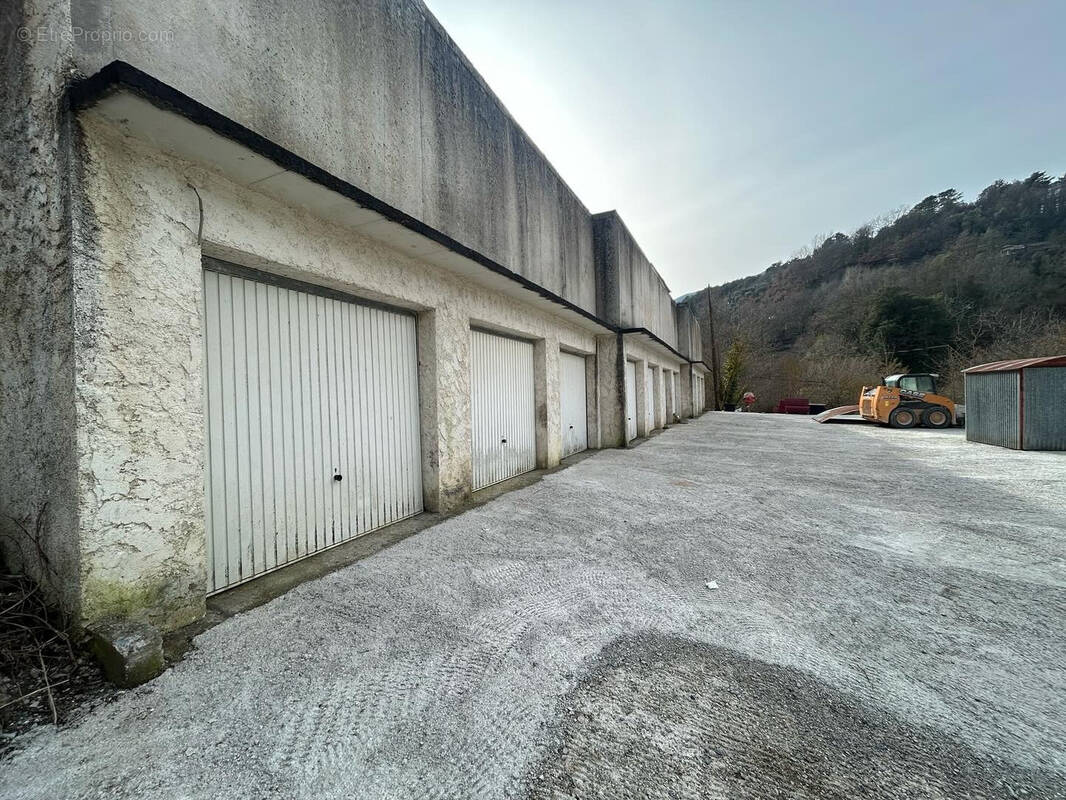Parking à SOSPEL