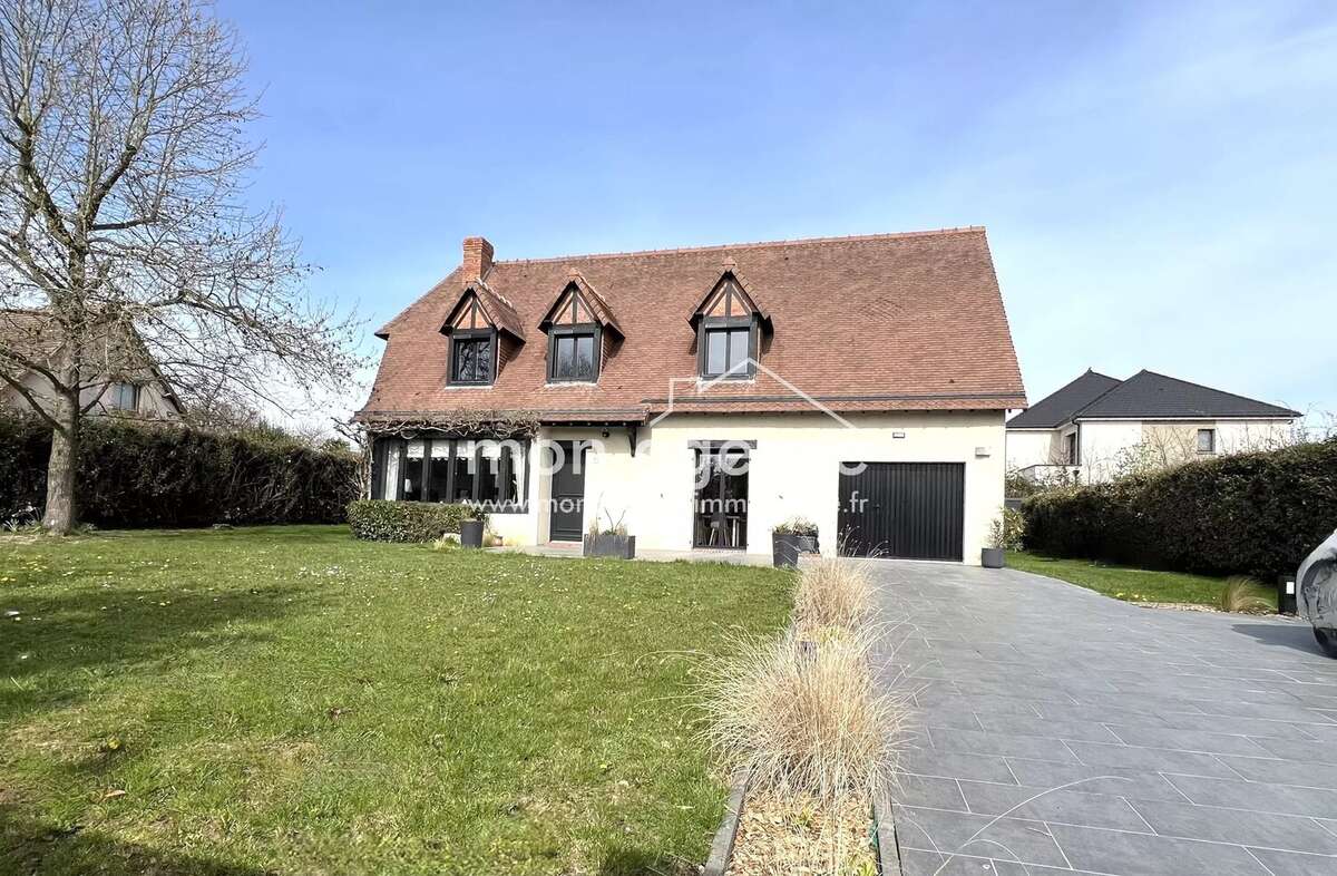 Maison à FRANQUEVILLE-SAINT-PIERRE