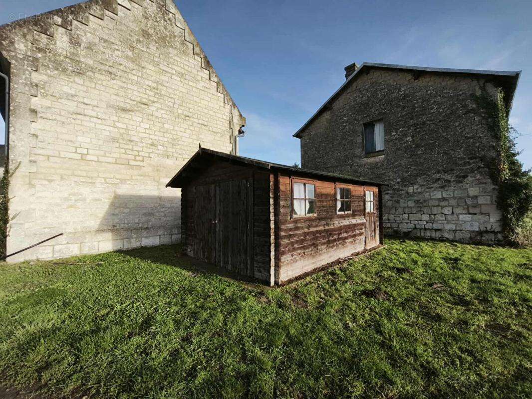 Maison à COUCY-LE-CHATEAU-AUFFRIQUE