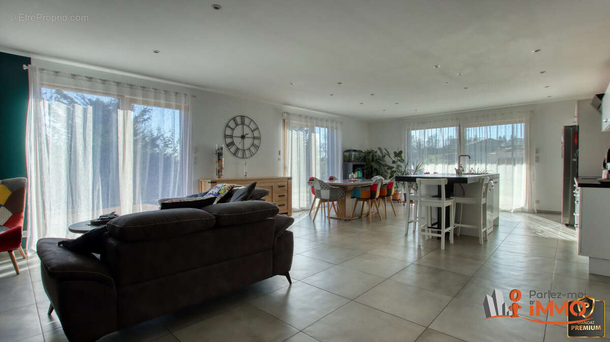 Maison à LA TOURETTE