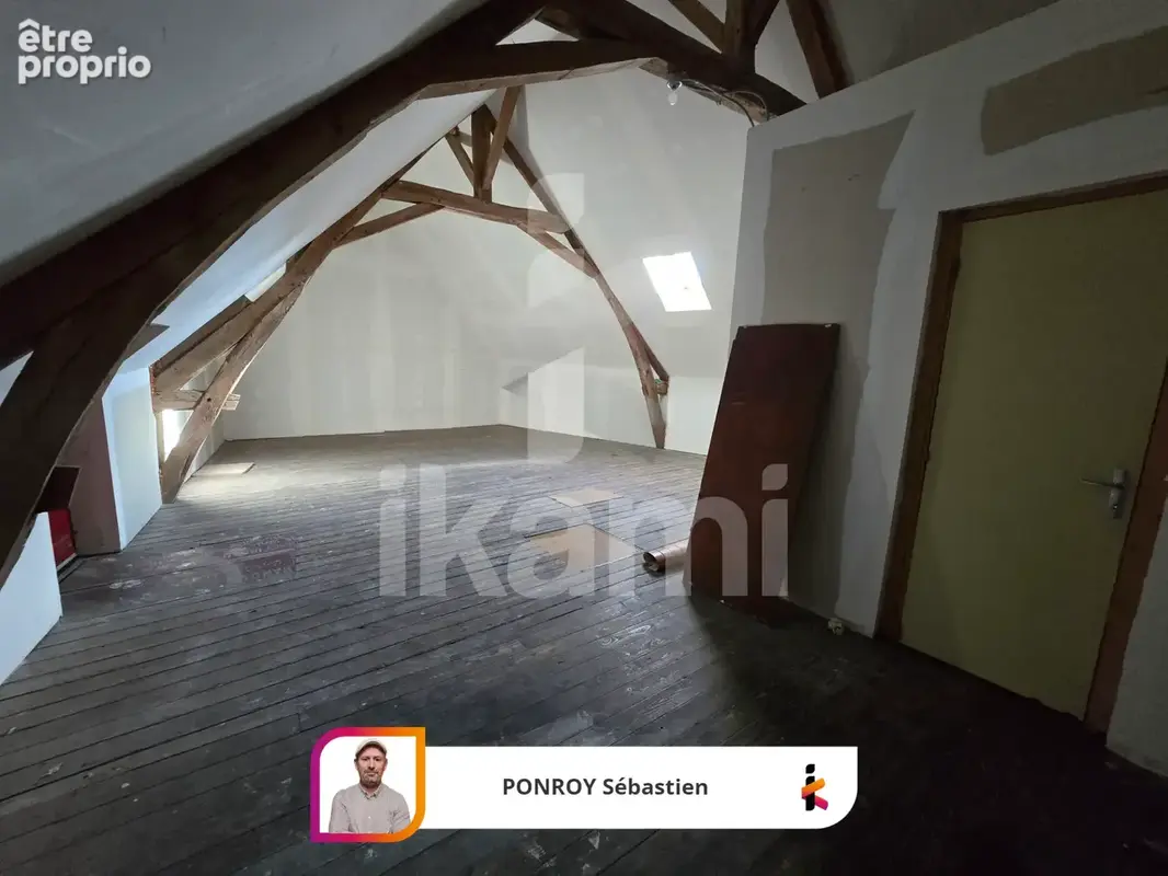 Appartement dans maison de ville mitoyenne avec garages, en plein cœur de Mennetou-sur-Cher - photo 2