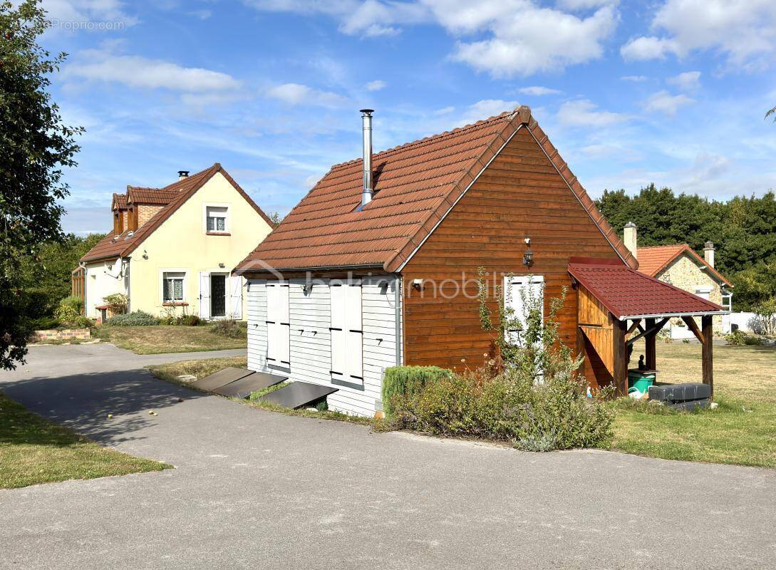 Maison à SAINT-JEAN-LES-DEUX-JUMEAUX