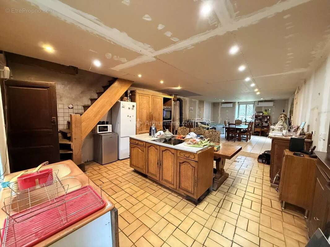 Maison à PREZ-SOUS-LAFAUCHE