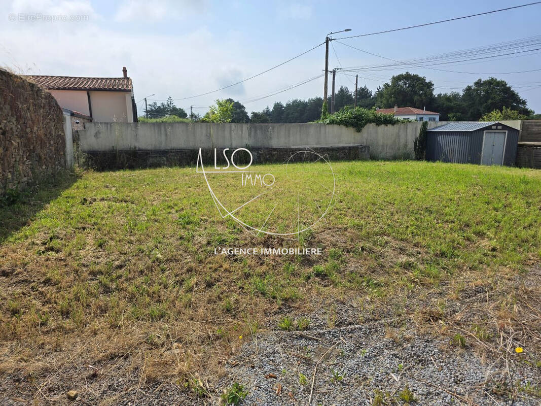 Terrain à LES SABLES-D&#039;OLONNE