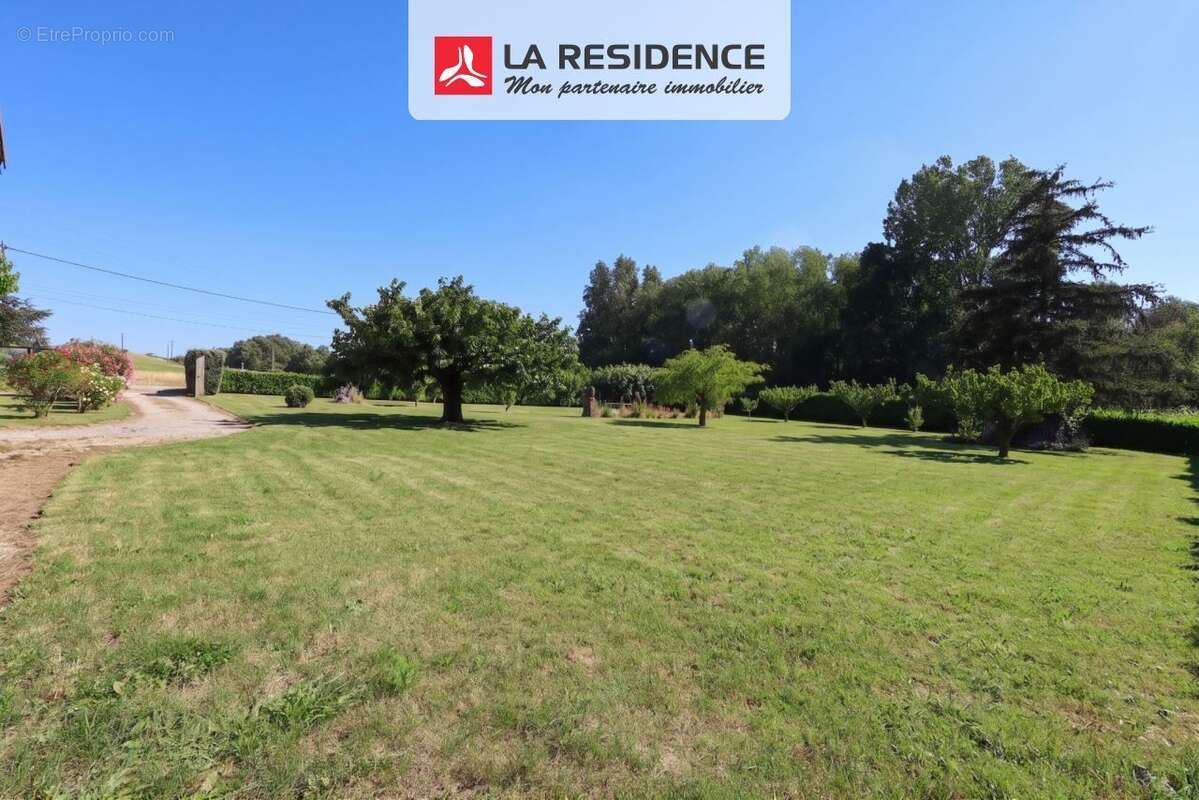 Maison 107 m² à Etoile-Sur-Rhone  - photo 2
