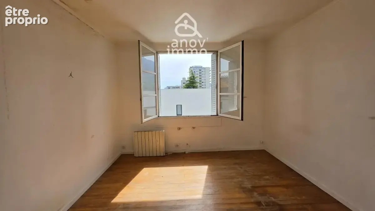 Appartement 80 m2 dernier étage - à rénover - idéal investis - photo 8
