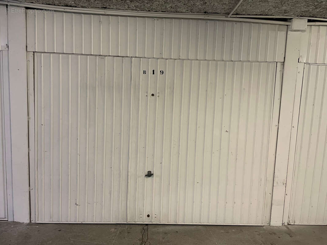 Garage 15 m2 fermé et sécurisé - photo 2