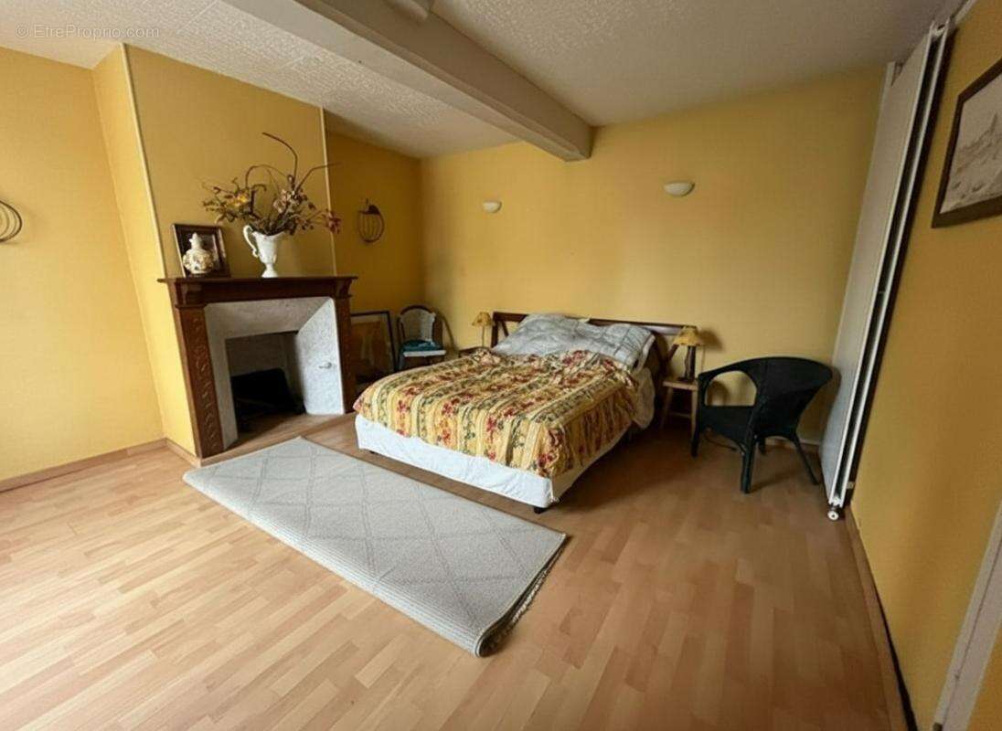 Maison en centre ville de gournay en bray 5 chambres - photo 7