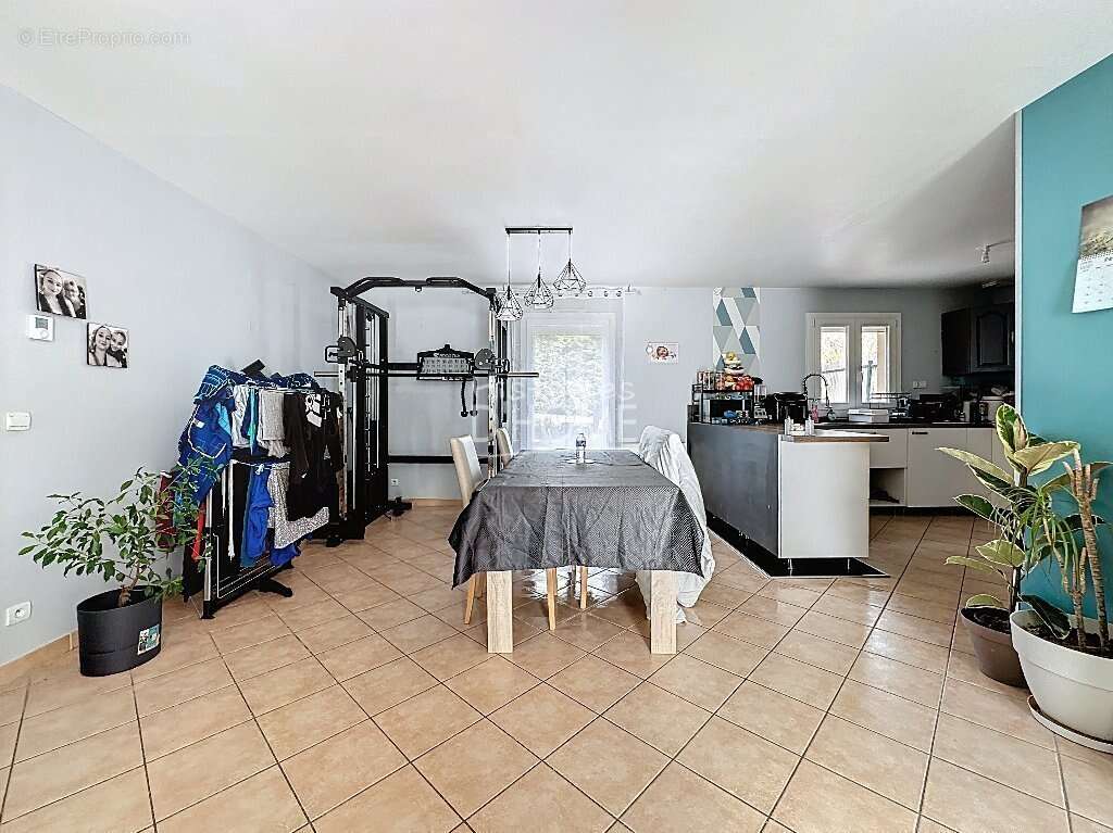 Maison à LA FERTE-GAUCHER