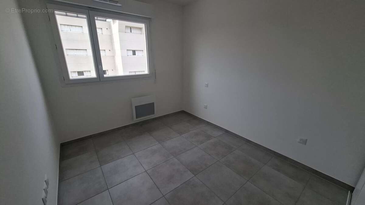 Appartement T3 lumineux avec balcon à AVIGNON - photo 8