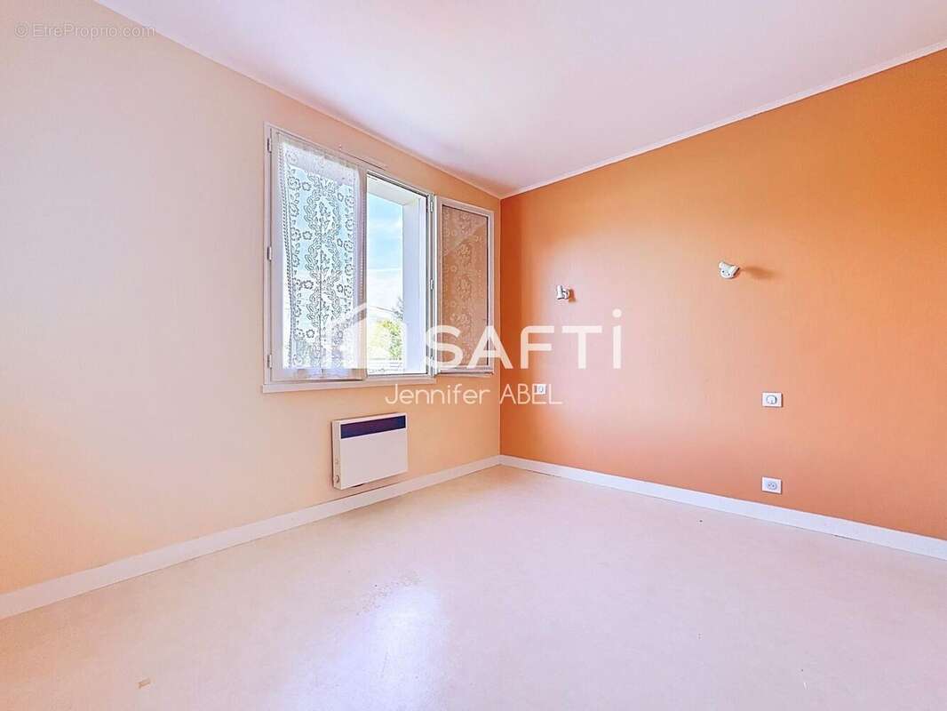 Photo 8 - Maison à LA CHAPELLE-SAINT-LAURENT