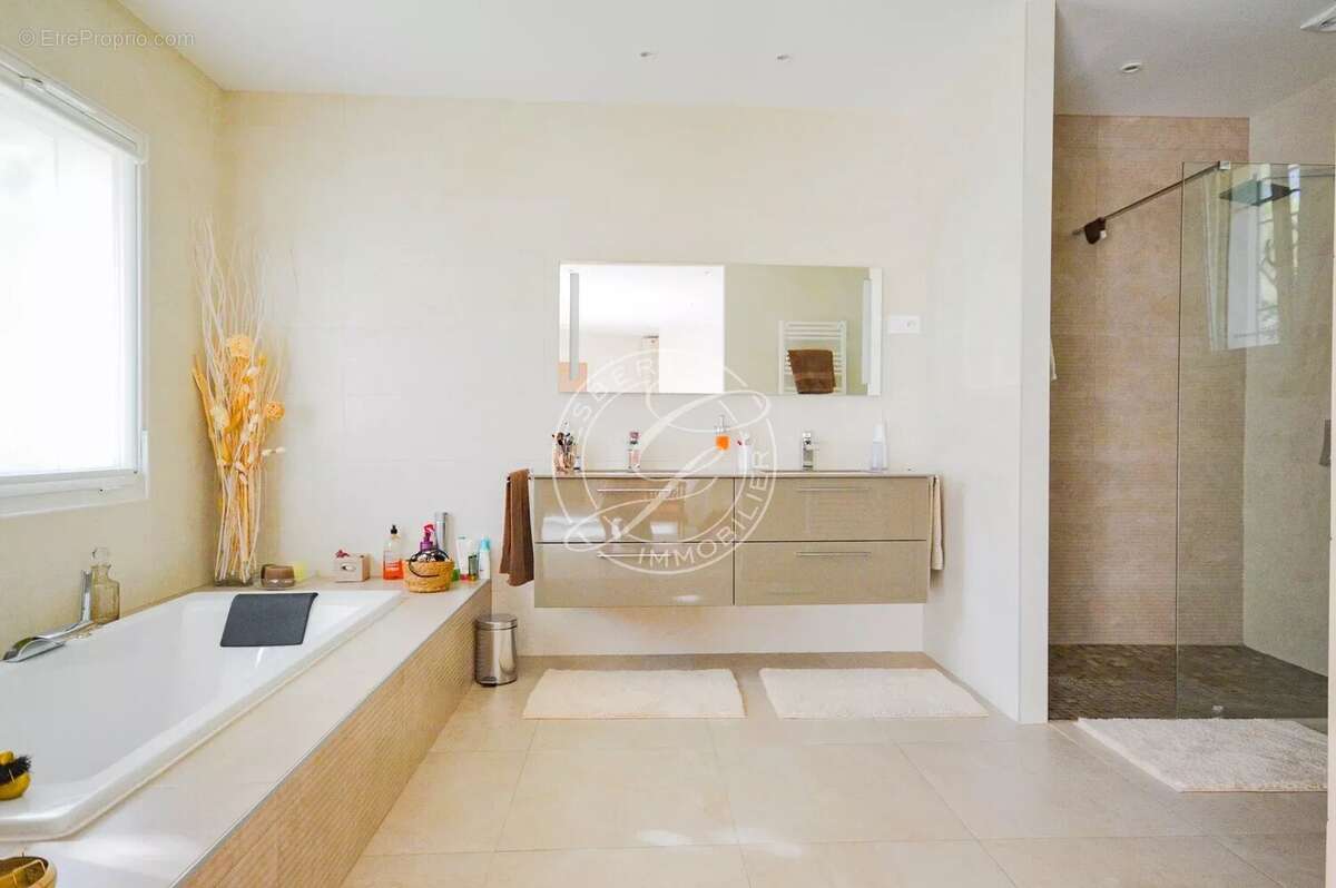 Maison à DRAGUIGNAN