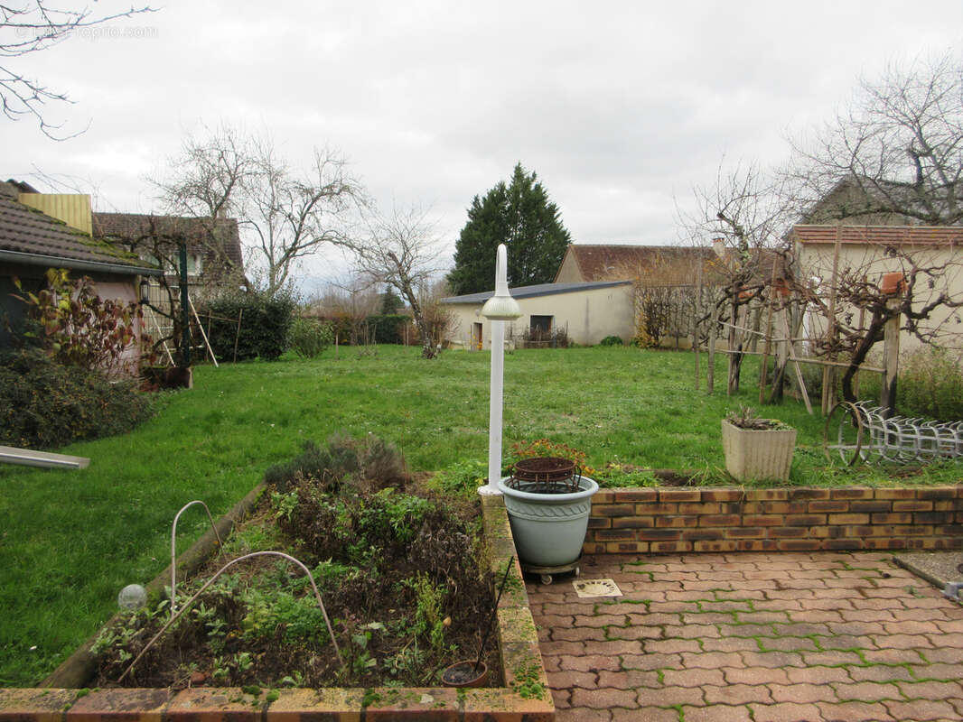 Maison à BAZAIGES