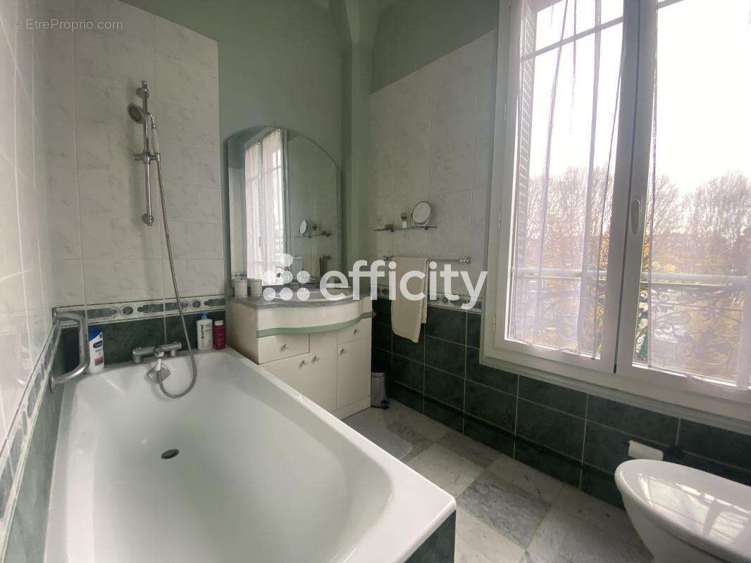 Maison à RUEIL-MALMAISON