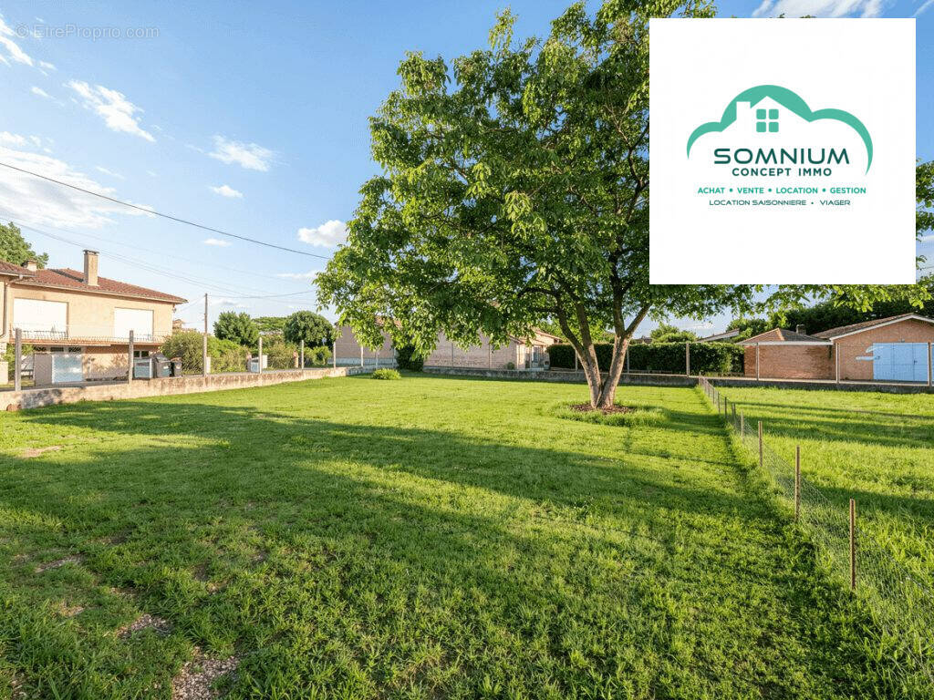 Terrain à FLEURANCE