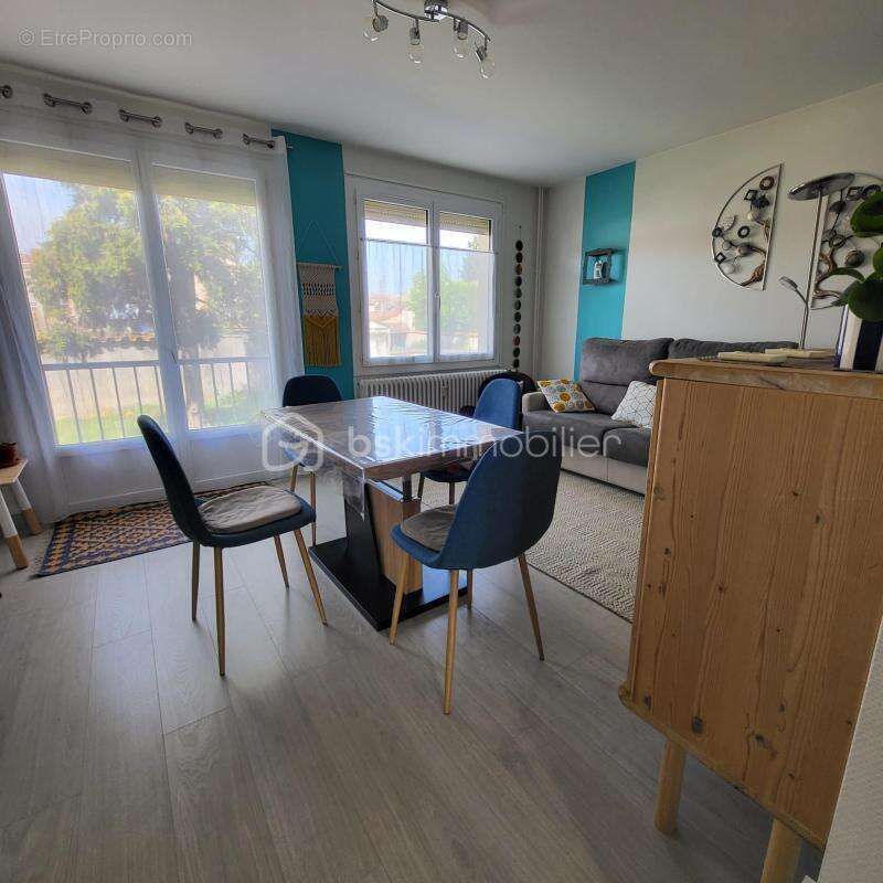 Roanne proche centre  appartement 2 pièces de 51 m² au RDC surélevé, petit balcon coté Est, et cave au dessous de 8 m² - photo 5