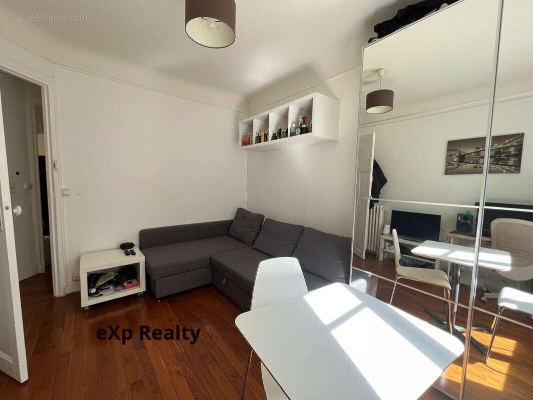 Appartement à PARIS-15E