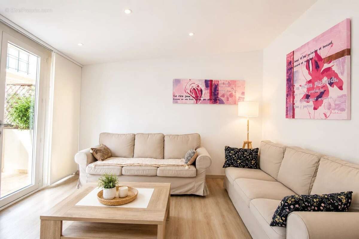 Appartement à CAP-D'AIL