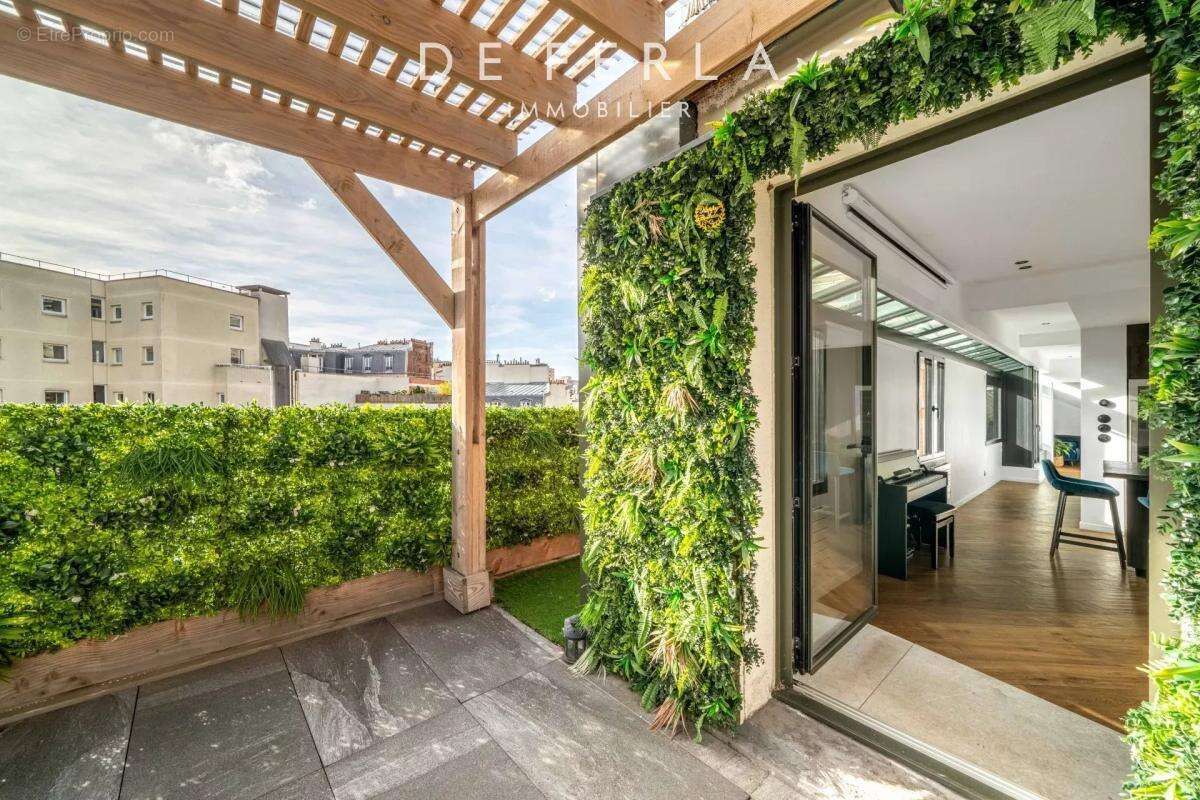 Appartement à PARIS-19E