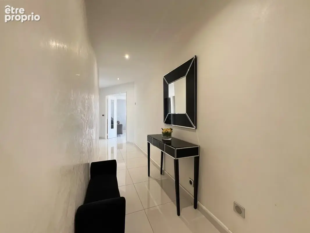 A vendre 3 pieces etage elevée proche plage - photo 9