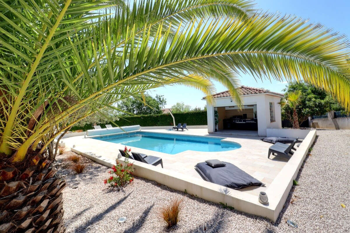 Maison à SAINT-MATHIEU-DE-TREVIERS