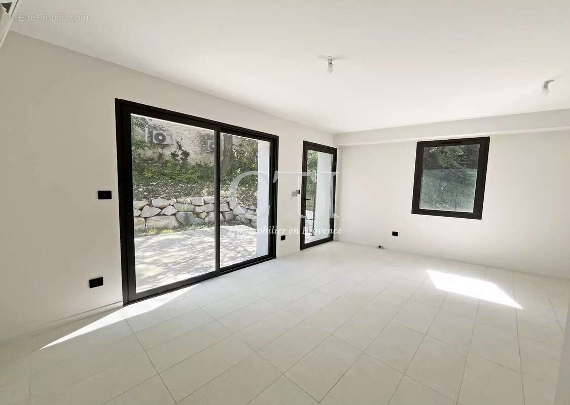 Appartement T2 45.60 m² Résidence "Les Terrasses du château" - photo 5